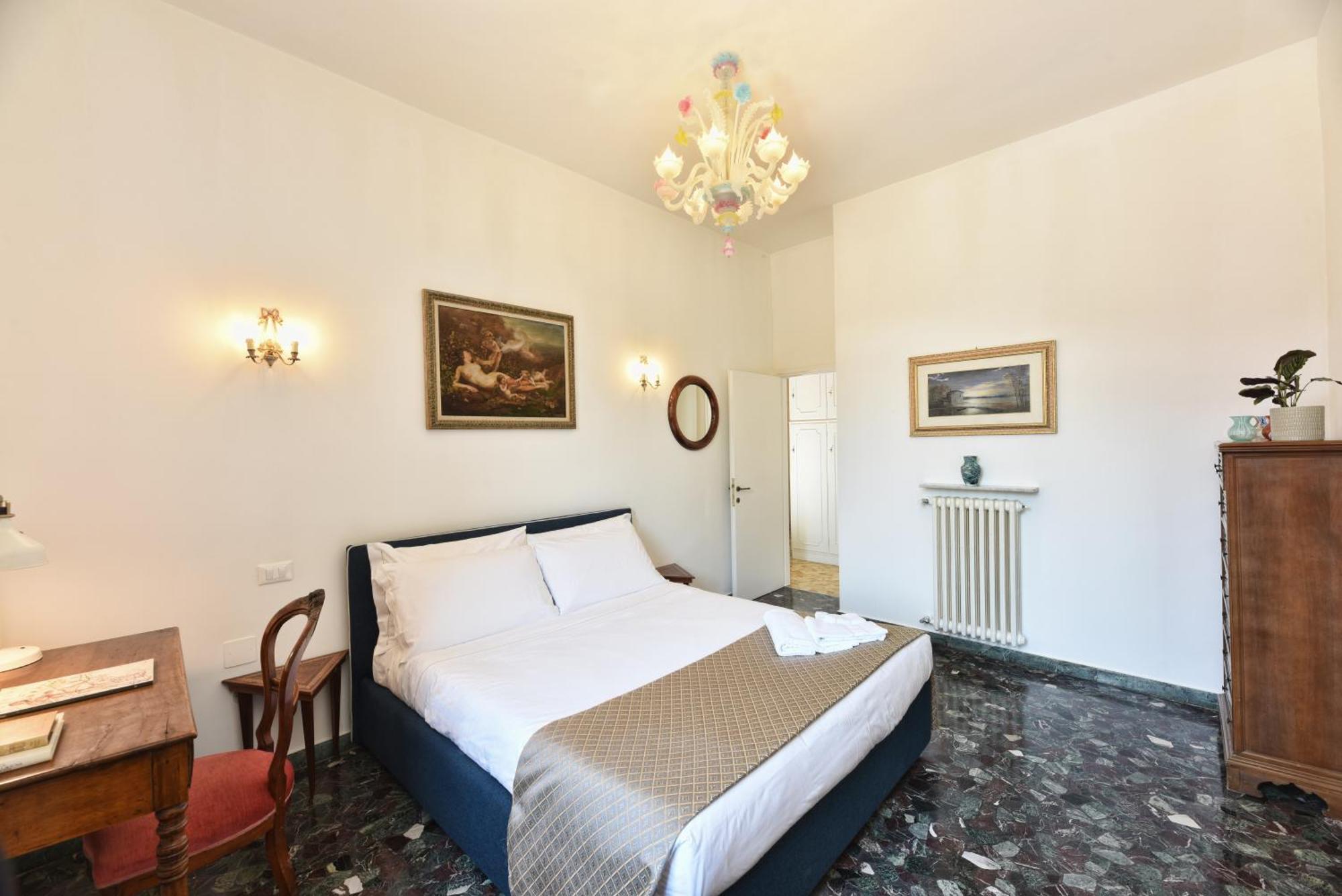 Soderini Splendor: First Floor Palazzo Charm At Castello Square Venedig