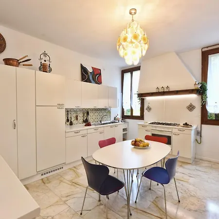 Appartement Soderini Splendor: First Floor Palazzo Charm At Castello Square à Venise Extérieur photo