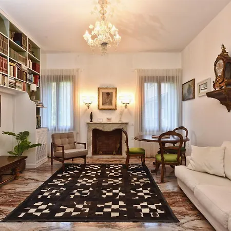 Appartement Soderini Splendor: First Floor Palazzo Charm At Castello Square à Venise Extérieur photo